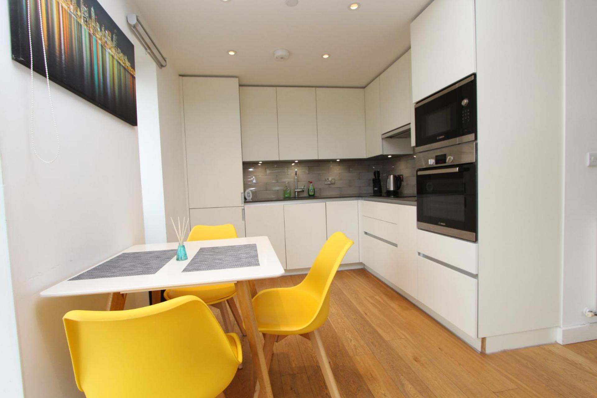 Spacious & Modern 1 Bedroom Close To Station In E16 Лондон Екстер'єр фото